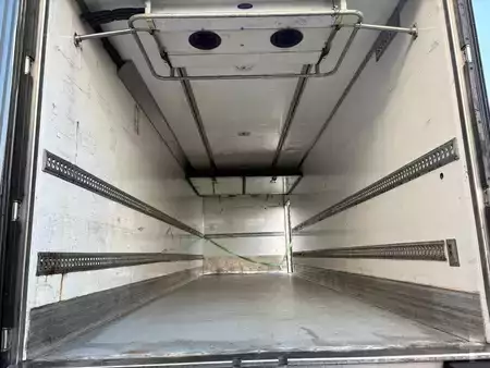 Kuorma-auto 2012 Mercedes-Benz AXOR 1829 + MANUAL + EURO 5 + LIFT + CARRIER (4)