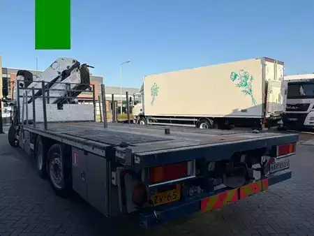 Vrachtwagen 2009 DAF CF 85.410 + HMF 42 TON + REMOTE + 6X2 + EURO 5 + MANUAL (12)