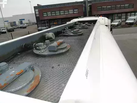 Lastebil 2005 Scania R 420 + 18.000 + 6X2 + MANUAL (9)