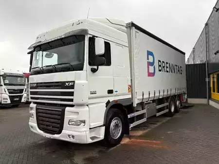 Vrachtwagen 2014 DAF XF 105,410 + EURO 5 + 6X2 + ELEVATOR + MANUAL (20)
