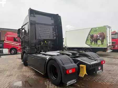 Lastkraftwagen 2024 Iveco S-WAY  570 + RETARDER + EURO 6 + SHOWTRUCK (7)