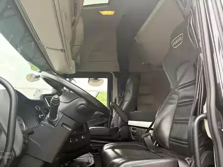 Lastkraftwagen 2024 Iveco S-WAY  570 + RETARDER + EURO 6 + SHOWTRUCK (8)