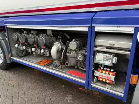 Vrachtwagen 2010 Scania G 360 + 24,500 LITER! + 6X2 + EURO 5 + PUMP/METER (10)
