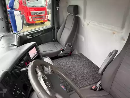 Vrachtwagen 2010 Scania G 360 + 24,500 LITER! + 6X2 + EURO 5 + PUMP/METER (18)