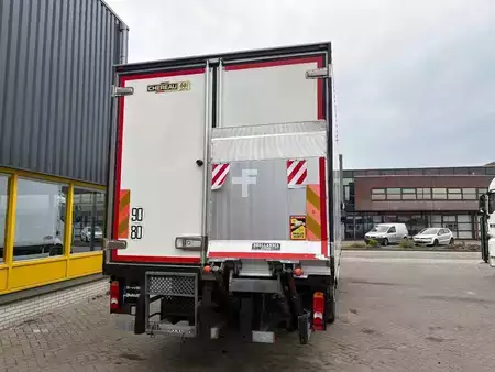 Lastbil 2013 Renault MIDLUM 270 DXI + CHEREAU + CARRIER + DHOLLANDIA + 2 COMPARTMENTS (11)