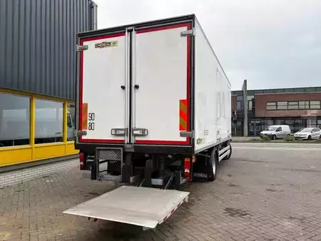 Lastbil 2013 Renault MIDLUM 270 DXI + CHEREAU + CARRIER + DHOLLANDIA + 2 COMPARTMENTS (12)