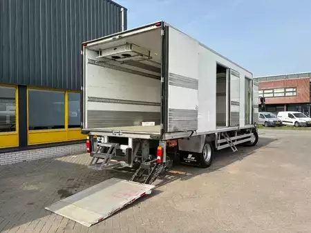 Lastbil 2012 Renault Midlum 220 DXI + CARRIER 850 supra + EURO 5 + lift + 14T (4)