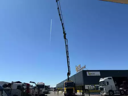 Ciężarówka 2018 Volvo FH 500 + HIAB 638 E-6 + JIB 6x + 8X4 TRIDEM + EURO 6 + REMOTE (17)
