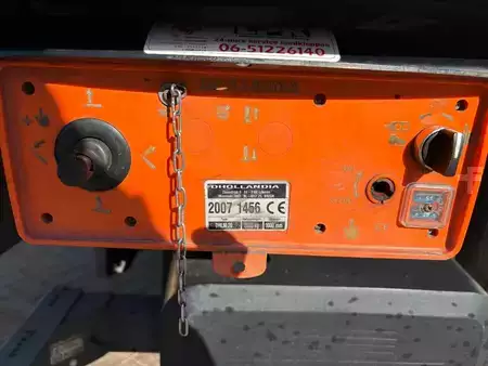 Camión 2021 Iveco 120E 210 + DHOLLANDIA LIFT + EURO 6 + 12T + 5x IN STOCK (12)