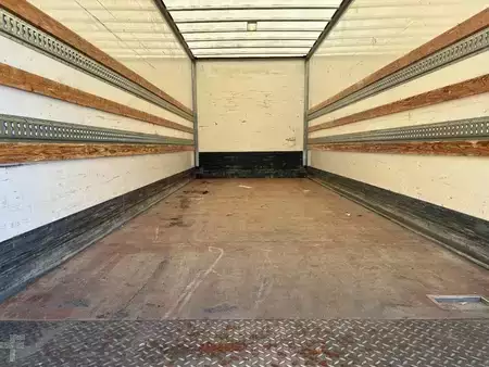 Camión 2021 Iveco 120E 210 + DHOLLANDIA LIFT + EURO 6 + 12T + 5x IN STOCK (7)