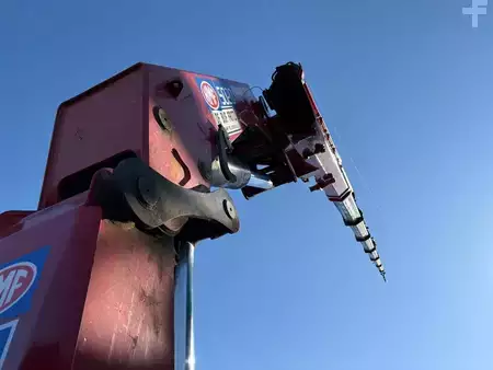 Truck 2020 Iveco Stralis 420 X-WAY + HMF 5020K-RCS 6x TRACTOR + 6X4 + EURO 6 (12)