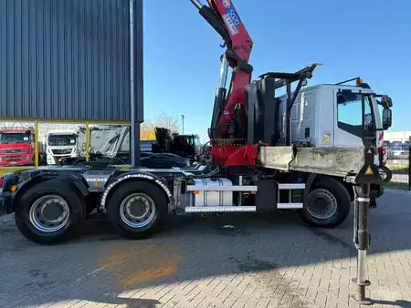 Truck 2020 Iveco Stralis 420 X-WAY + HMF 5020K-RCS 6x TRACTOR + 6X4 + EURO 6 (5)