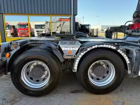 Camión 2020 Iveco Stralis 420 X-WAY + HMF 5020K-RCS 6x TRACTOR + 6X4 + EURO 6 (16)