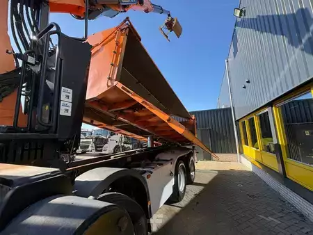 Camión 2014 Iveco EUROTRAKKER 500 + PALFINGER EPSILON Q170 + 8X4 + TIPPER + EURO 6 (11)