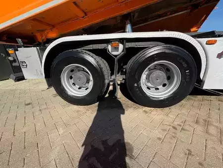 Camión 2014 Iveco EUROTRAKKER 500 + PALFINGER EPSILON Q170 + 8X4 + TIPPER + EURO 6 (12)