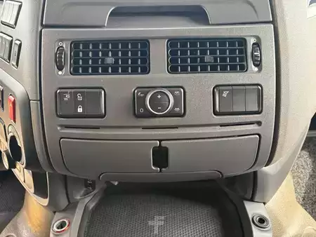 Truck 2018 DAF XF 480 FT + EURO 6 + SPOILERS + LOW KM (14)