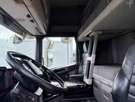 Vrachtwagen 2020 Scania R730 + RETARDER V8 + EURO 6 + 6x2 STEERING + FULL OPTION + RETAR (6)
