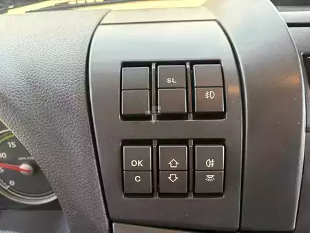 Camión 0 Iveco EUROCARGO 90E18 + EURO 5 + LOW KM + 3 SEATS (16)