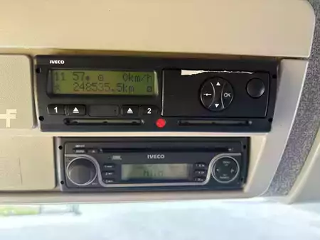 Camión 0 Iveco EUROCARGO 90E18 + EURO 5 + LOW KM + 3 SEATS (16)