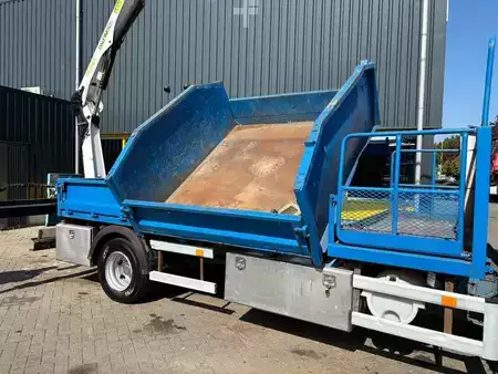 Lastbil 2003 Renault Midlum 220 + PALFINGER PK 6001 + tipper + remote + manual (10)