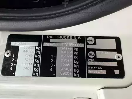 Lastbil 2010 DAF CF 85,460 + 8X2 STEERING + EURO 5 (13)