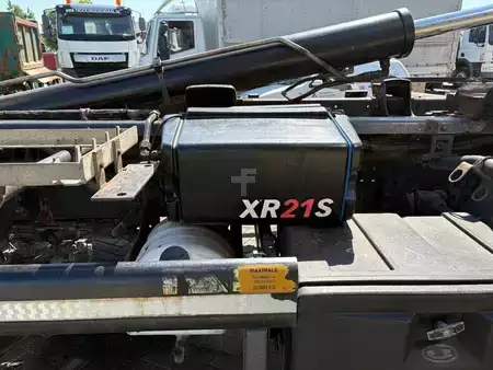 Truck 2011 Scania P 360 + HOOK ARM SYSTEM + 6X2 + EURO 5 + HEIGHT ADJUSTABLE HOOK (7)