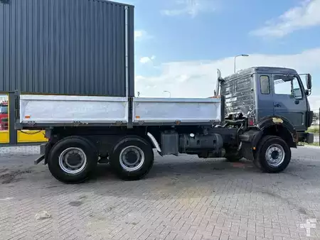 Kuorma-auto 1985 Mercedes-Benz SK 2228 + V8 + 6x4 + manual + 3 SIDE TIPPER (11)