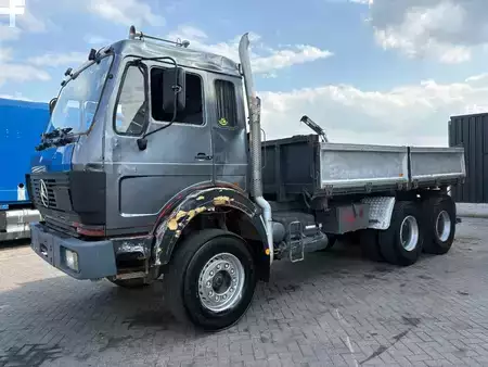 Kuorma-auto 1985 Mercedes-Benz SK 2228 + V8 + 6x4 + manual + 3 SIDE TIPPER (8)