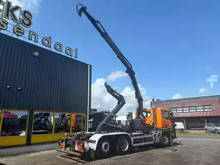 Vrachtwagen 2008 Scania P360 + HIAB 111BS-2 DUO + 6X2 + HOOKSYTEM + EURO 5 + 113,000KM! (3)