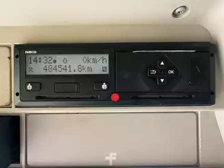 Camión 2017 Iveco Stralis 480 + RETARDER + EURO 6 + 484KM (12)