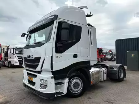 Camión 2017 Iveco Stralis 480 + RETARDER + EURO 6 + 484KM (2)