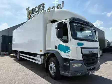 Náklaďák 2015 DAF LF 310 + 19T + DHOLLANDIA lift + EURO 6 + 8.21 meter box (1)