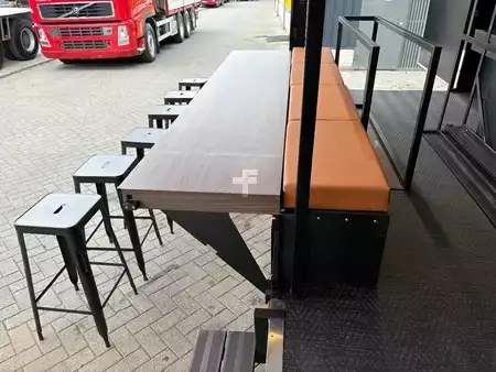 Náklaďák 2018 [div] JUMPER + SALES TRAILER / SHOWROOM + BAR/STAGE + 12,000 km (5)
