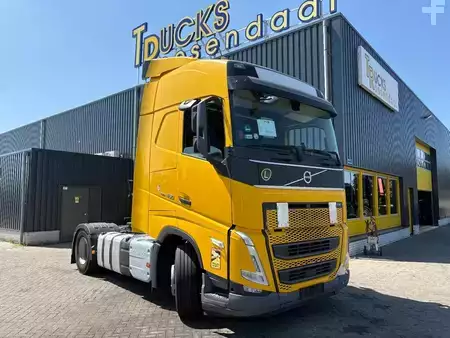 Caminhão 2022 Volvo FH 460 + euros 6 + 5x in stock + spoiler (1)
