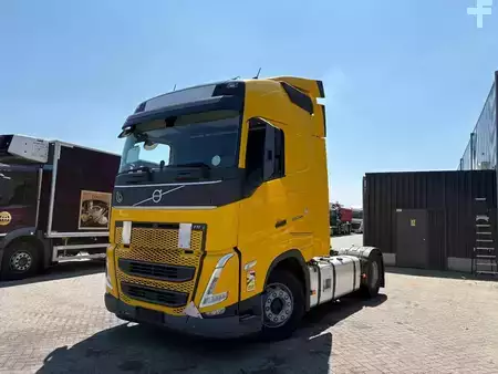 Caminhão 2022 Volvo FH 460 + euros 6 + 5x in stock + spoiler (19)