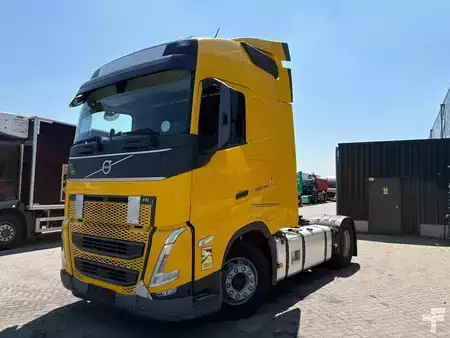 Caminhão 2022 Volvo FH 460 + euros 6 + 5x in stock + spoiler (2)