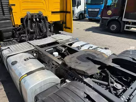 Caminhão 2022 Volvo FH 460 + euros 6 + 5x in stock + spoiler (7)