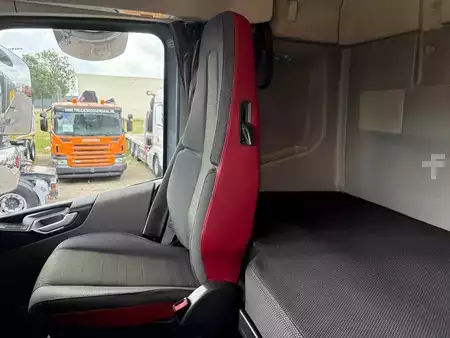 Lastbil 2019 Volvo FH 540 + 6X2 + EURO 6 + RETARDER + STEERING/LIFT AXLE + NICE TRU (14)
