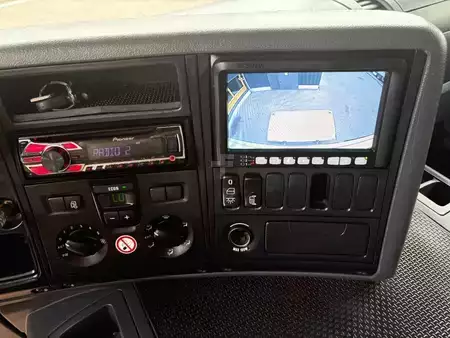 Lastbil 2013 Scania P230 + DHOLLANDIA LOADLIFT 2000 KG + EURO 5 (13)