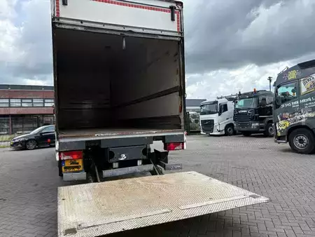 Lastbil 2013 Scania P230 + DHOLLANDIA LOADLIFT 2000 KG + EURO 5 (6)
