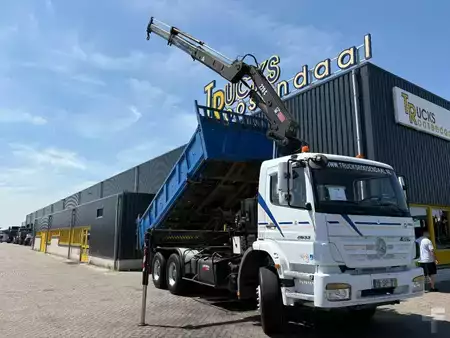 Caminhão 2008 Mercedes-Benz Axor 2633 + HIAB 220 C 3X EXT. + REMOTE + 6X4 + 3 SIDE TIPPER + (1)