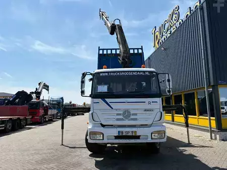 Caminhão 2008 Mercedes-Benz Axor 2633 + HIAB 220 C 3X EXT. + REMOTE + 6X4 + 3 SIDE TIPPER + (4)