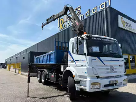 Caminhão 2008 Mercedes-Benz Axor 2633 + HIAB 220 C 3X EXT. + REMOTE + 6X4 + 3 SIDE TIPPER + (7)