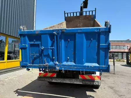 Caminhão 2008 Mercedes-Benz Axor 2633 + HIAB 220 C + REMOTE + 6X4 + 3 SIDE TIPPER + LOW KM + (12)