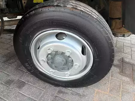 Camión 2001 MAN LE 170 C + Loadlift + Euro 3 (20)