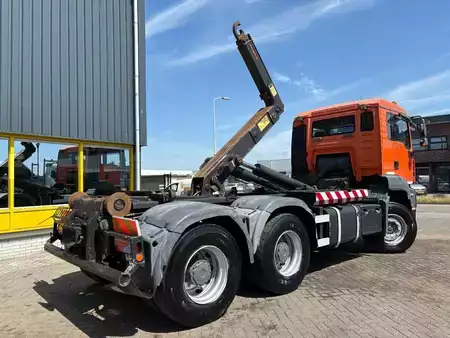 Camión 2007 MAN TGA 26.360 + 6X4 + HOOK ARM SYSTEM + MANUAL + BIG AXLES (4)
