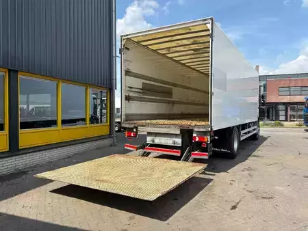 Lastbil 2015 DAF LF 310 + 19T + DHOLLANDIA lift + EURO 6 + 8.21 meter box (6)