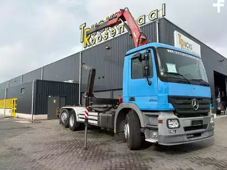 Camion 2004 Mercedes-Benz Actros 2536 + FASSI F130 A - 2X EXT. + 6X2 + HOOK ARM SYSTEM + S (1)