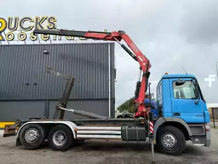 Camion 2004 Mercedes-Benz Actros 2536 + FASSI F130 A - 2X EXT. + 6X2 + HOOK ARM SYSTEM + S (2)