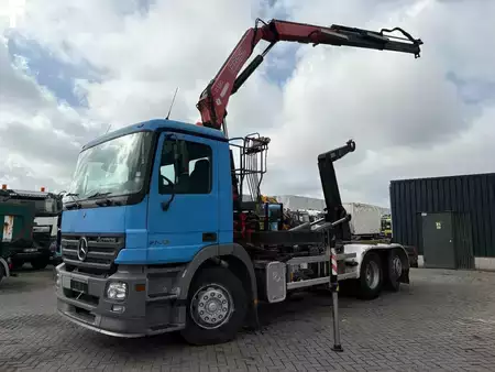 Camion 2004 Mercedes-Benz Actros 2536 + FASSI F130 A - 2X EXT. + 6X2 + HOOK ARM SYSTEM + S (4)